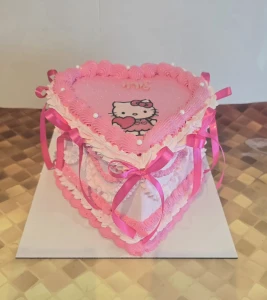 עוגת ילדים מעוצבת הלו קיטי וינטג'